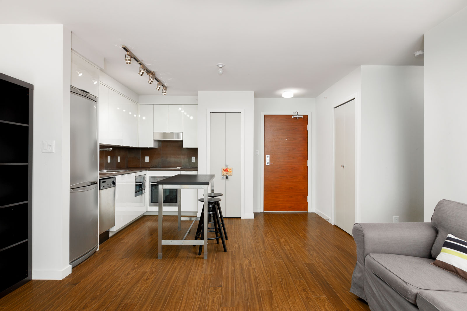 Furnished kitchen at Downtown Vancouver condo rental managed by Birds Nest Properties.