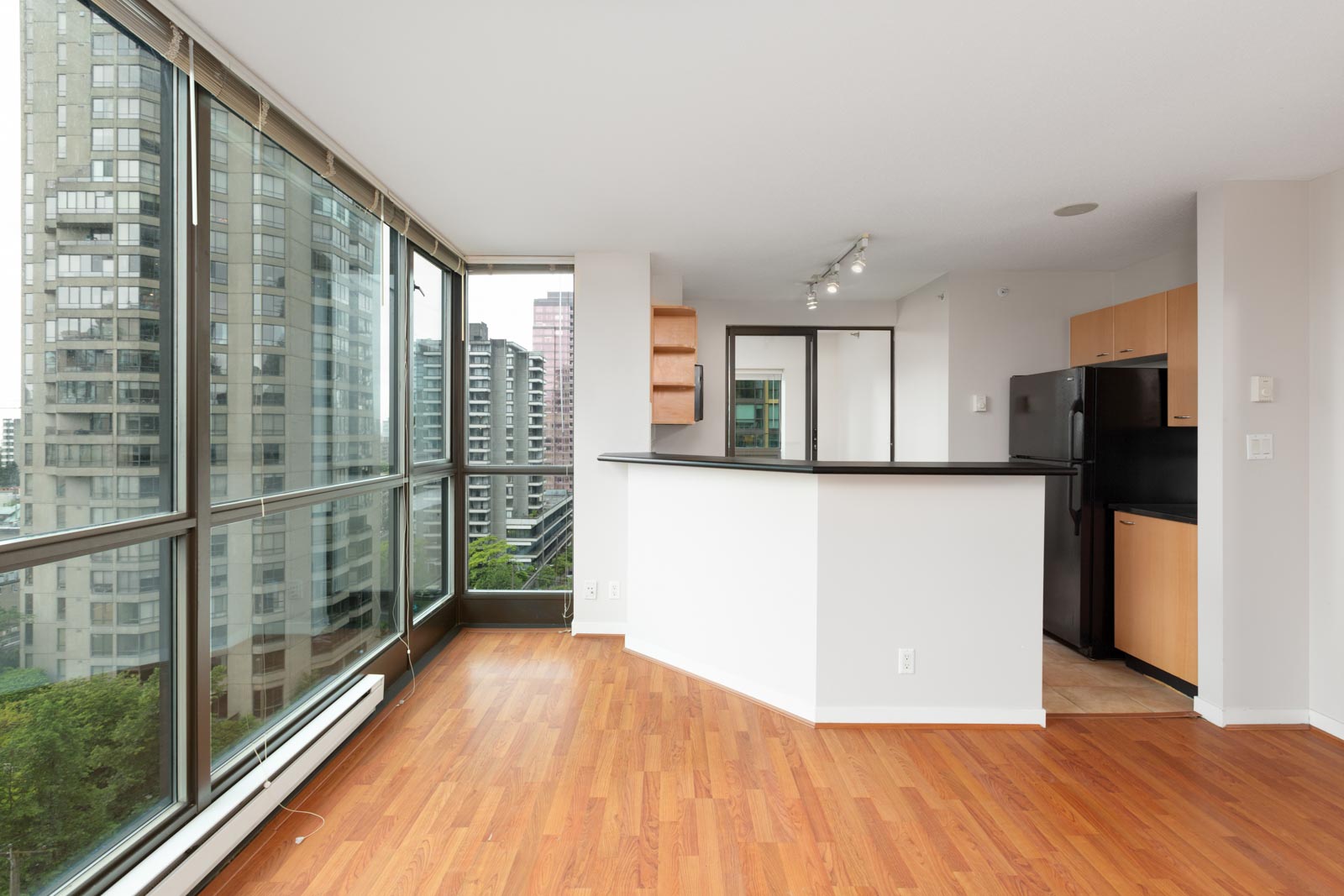 kitchen in rental condo with Birds Nest Properties property management in Vancouver