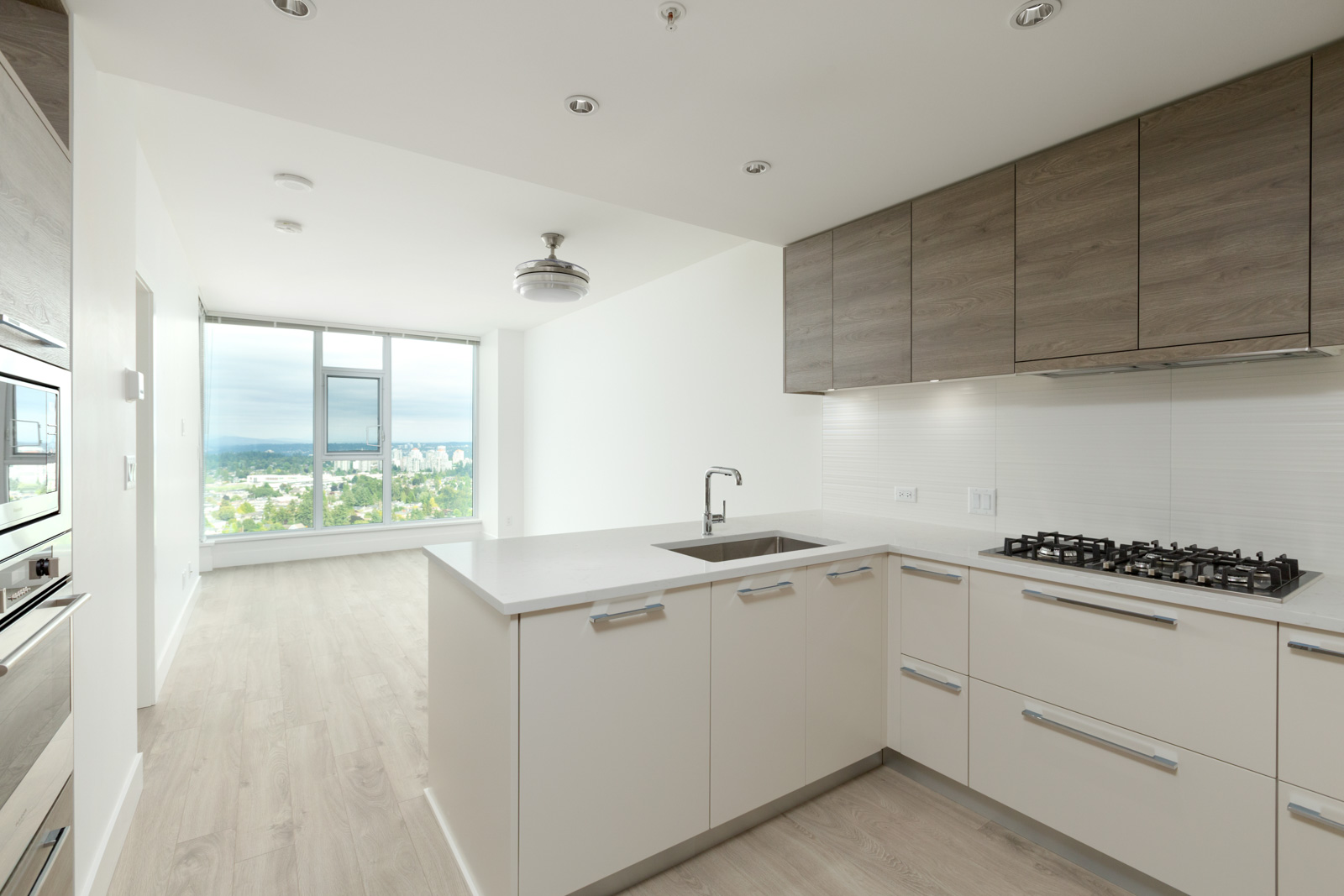 balcony with view of clear skies in rental condo in the Metrotown neighbourhood of Burnaby