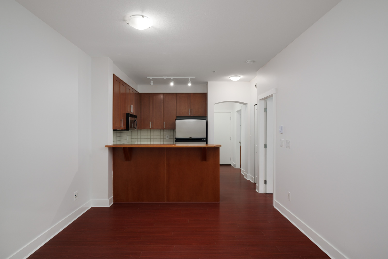 kitchen in garden level apartment in alexandra house in shaughnessy of vancouver westside managed by birds nest properties