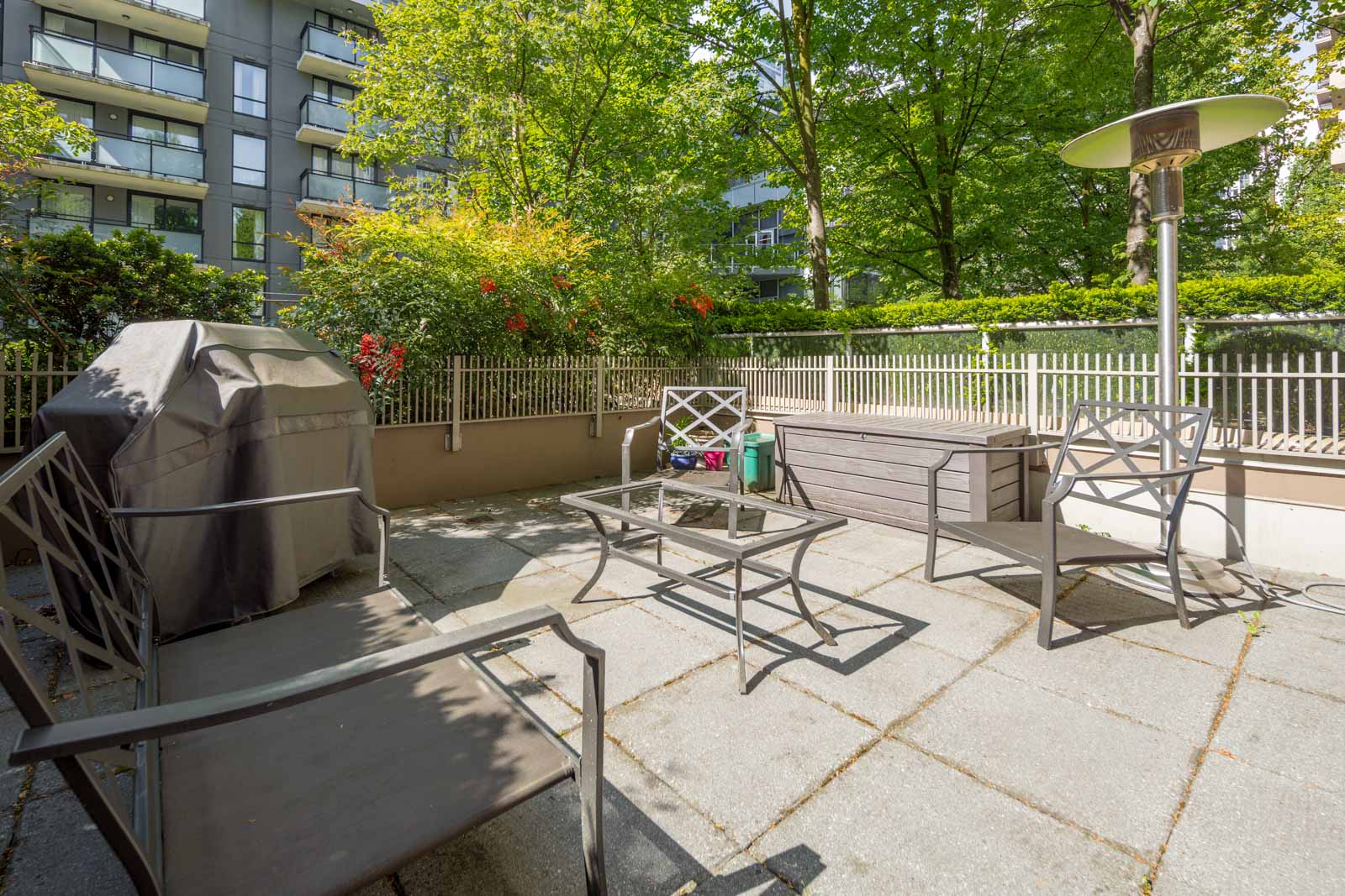 balcony with view of clear skies in rental condo in the Downtown neighbourhood of Vancouver