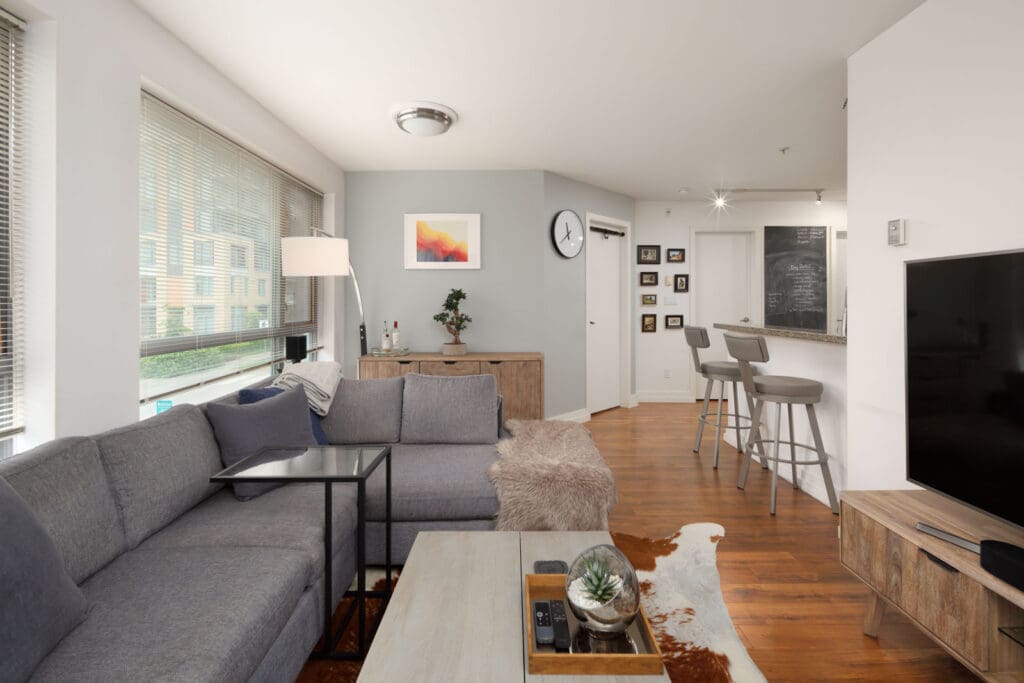 living room with laminated floors in rental condo in the West End neighbourhood of Vancouver