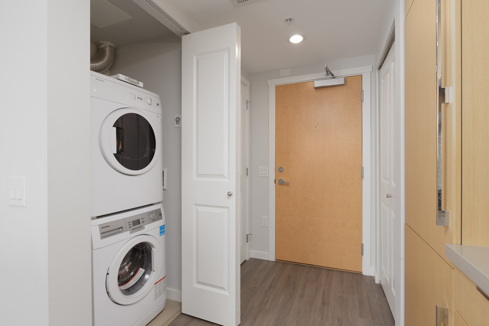 in-suite washer and dryer next to front door